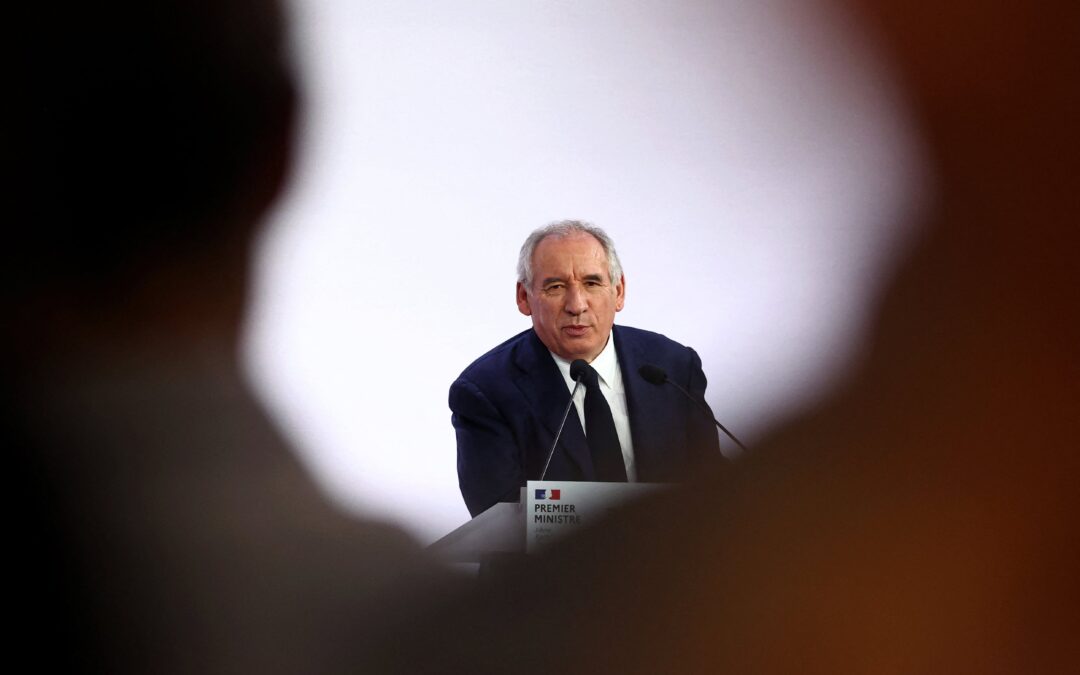 El primer ministro de Francia deja el Gobierno en el aire al pedir un voto de confianza en la Asamblea francesa en septiembre