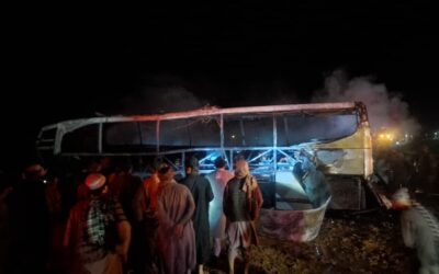 Al menos 71 muertos en un accidente de tráfico en Afganistán