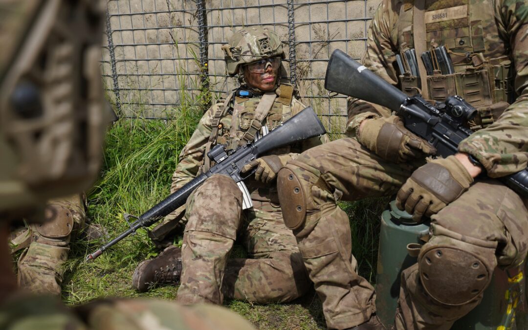 La Europa que teme a Putin vuelve a la mili