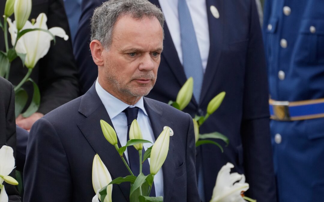 Dimite el ministro de Exteriores de Países Bajos al bloquear el Gobierno la adopción de sanciones contra Israel