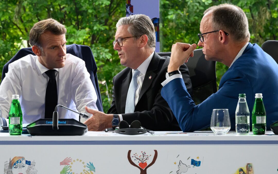 La defensa abre una nueva brecha en Europa