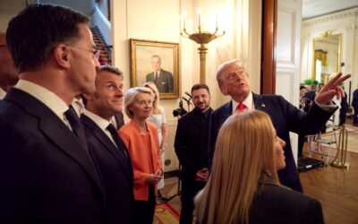 Un informe advierte a la UE del riesgo de caer en el vasallaje ante Trump