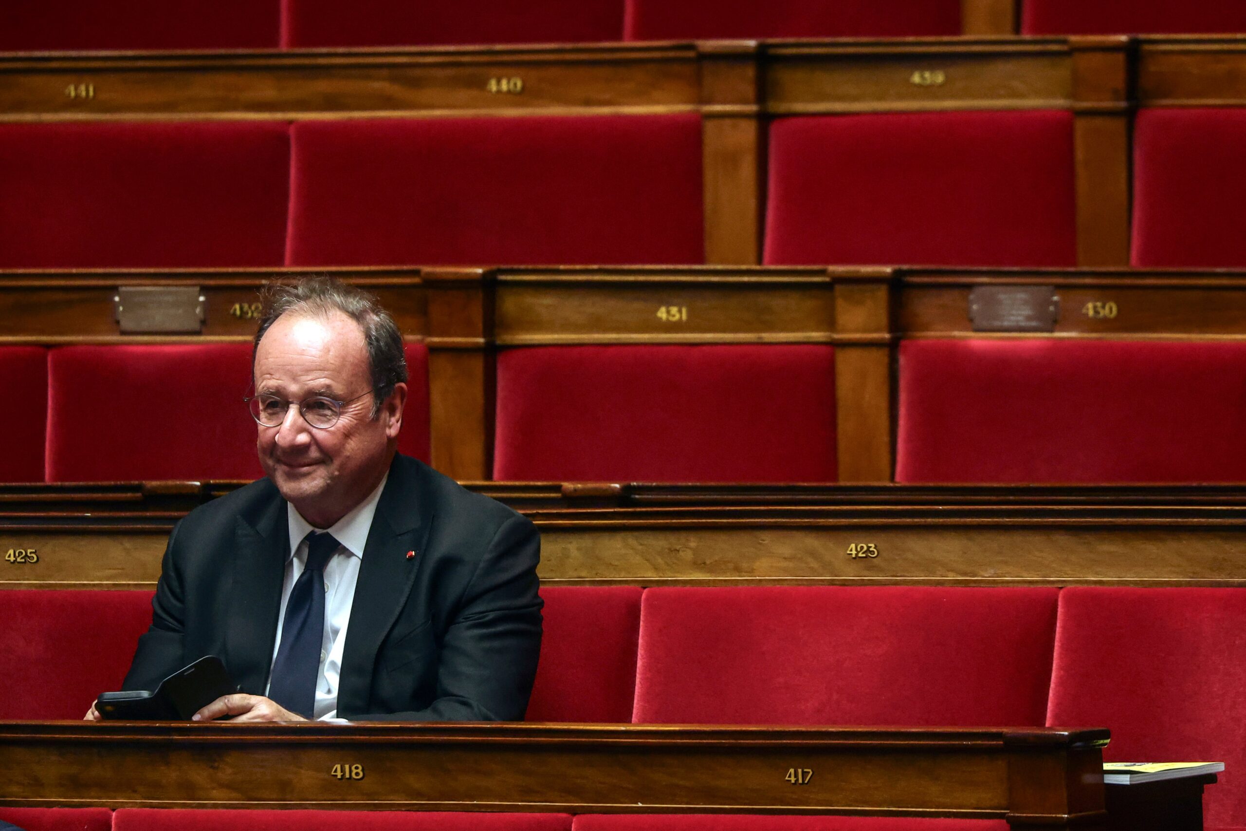 François Hollande: “Macron no tiene convicciones profundas. Actúa según las circunstancias”