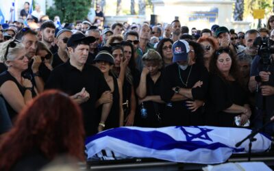 El intercambio de cadáveres entre Israel y Hamás enturbia el alto el fuego en Gaza