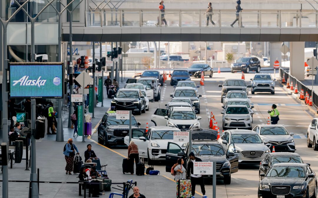 Estados Unidos reduce un 10% el tráfico aéreo en varios aeropuertos por el cierre del Gobierno federal