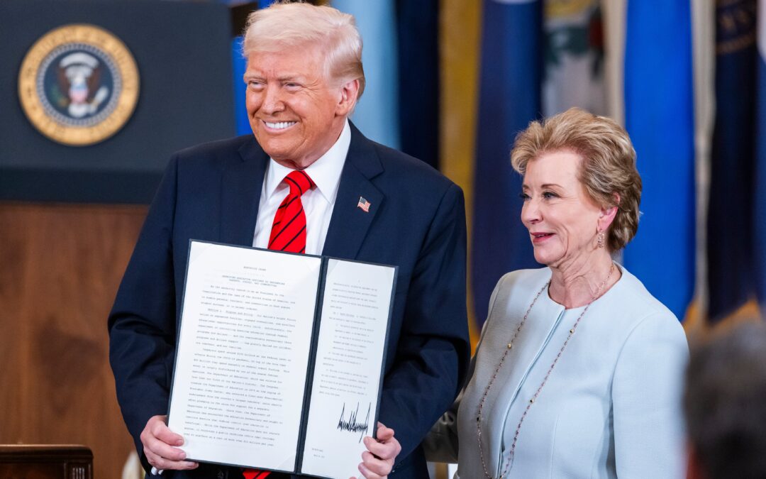 La Casa Blanca inicia el desmantelamiento del Departamento de Educación