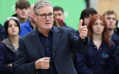 El autosabotaje de Starmer, un primer ministro cada vez más débil