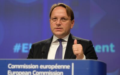 Un escándalo de espionaje de Hungría a la UE implica al comisario de Orbán