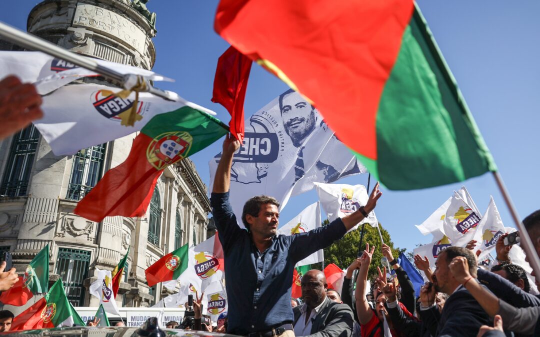 Chega retratado por Chega: culto al líder, grabaciones ilegales y financiación turbia