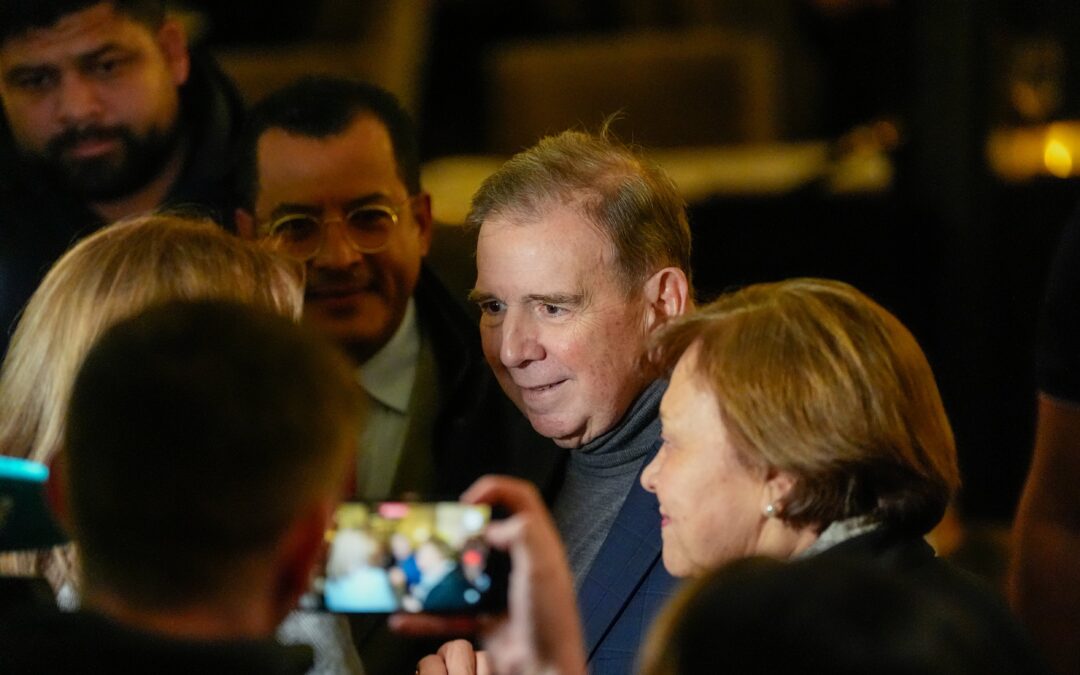 El Nobel a María Corina Machado pone a la oposición venezolana en el primer plano internacional