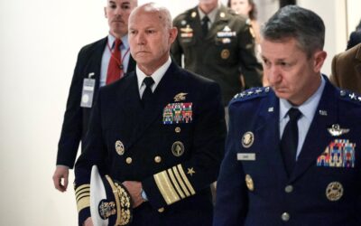 Un almirante niega en el Congreso de Estados Unidos que Hegseth diera orden de rematar a dos supervivientes en una narcolancha