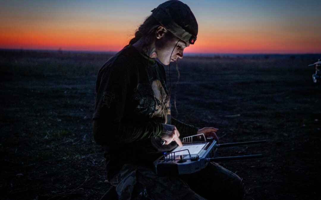 De cocinera a francotiradora: las ucranias luchan por la igualdad en el ejército