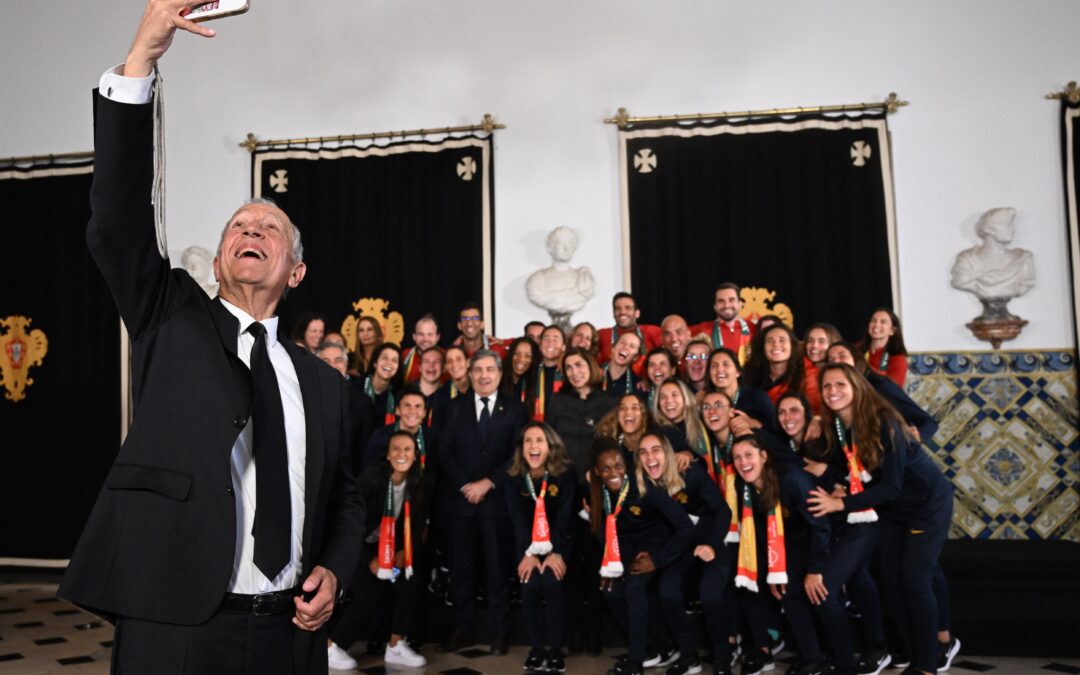 Una década de Marcelo Rebelo de Sousa como presidente de Portugal: miles de abrazos y un dique contra las políticas ultras