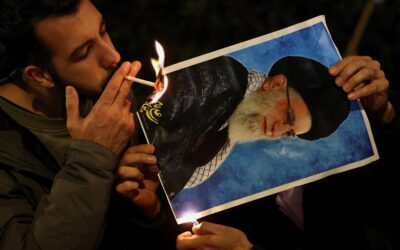 El régimen de Irán trata de ganar tiempo abriéndose a negociar con Estados Unidos