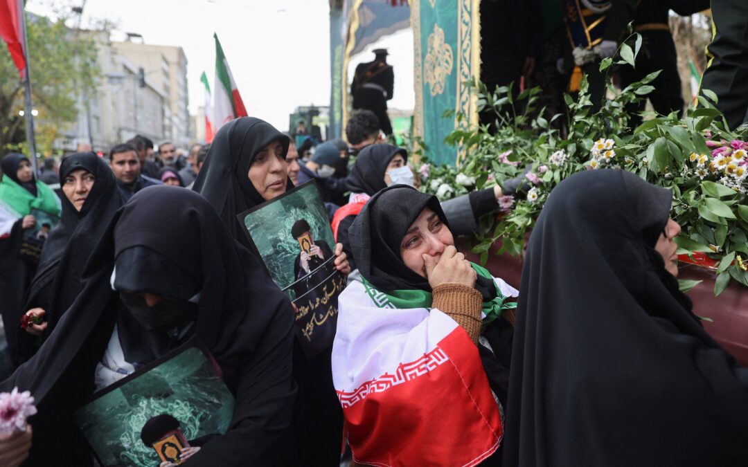 Irán, atrapado entre Jameneí y Trump