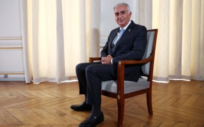 Reza Pahlevi, el príncipe destronado aupado por la desesperación de los iraníes