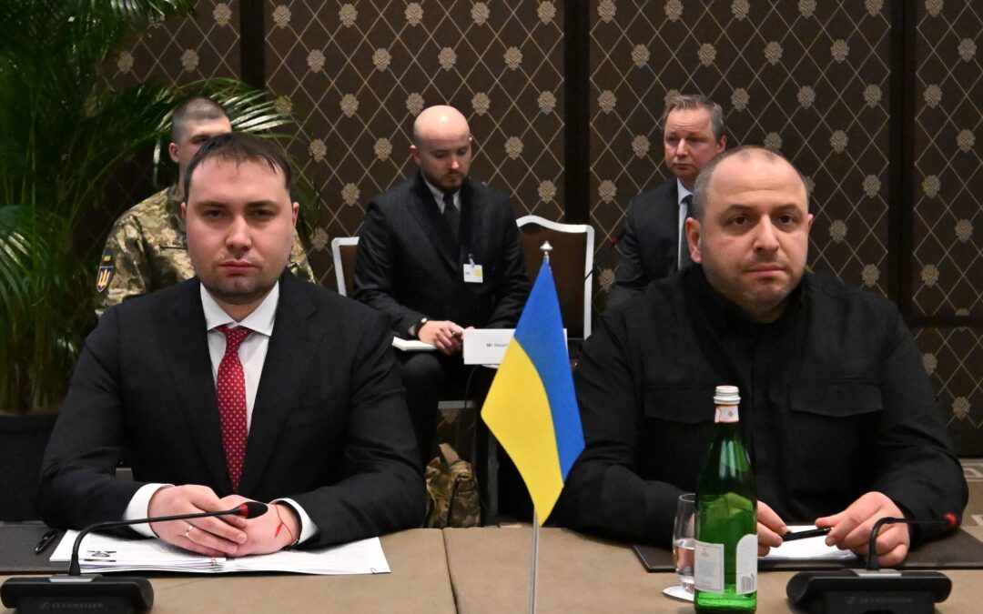 Ucrania y Rusia avanzan en aspectos militares para un alto el fuego y se emplazan a continuar el diálogo político