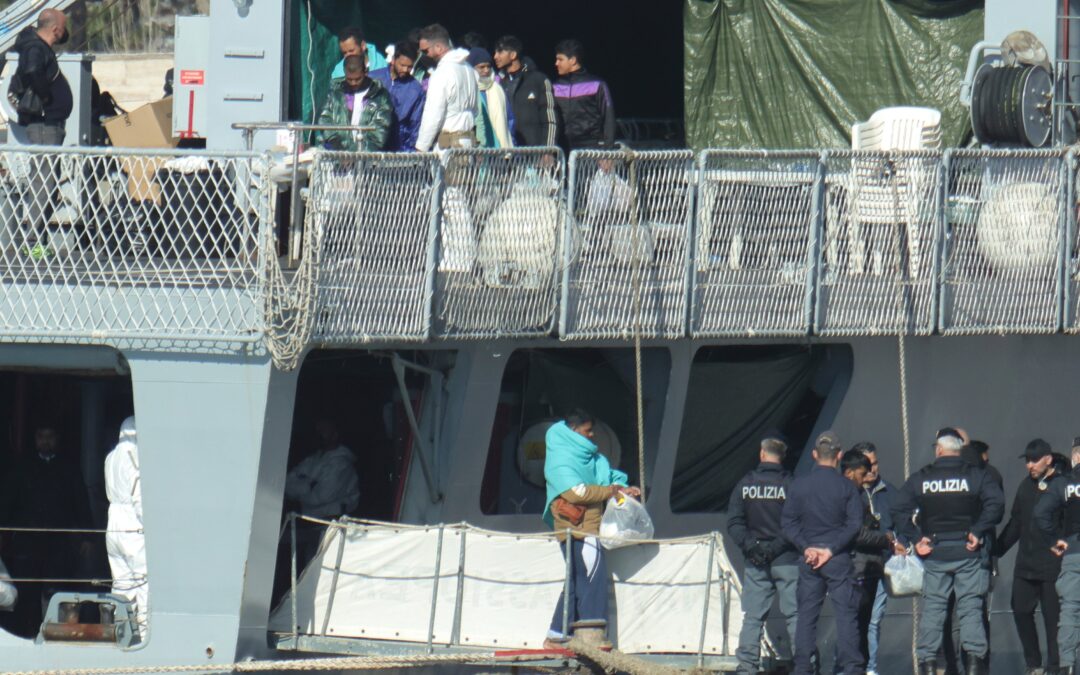 Meloni reactiva las deportaciones de migrantes a Albania y la posibilidad de bloquear barcos de rescate