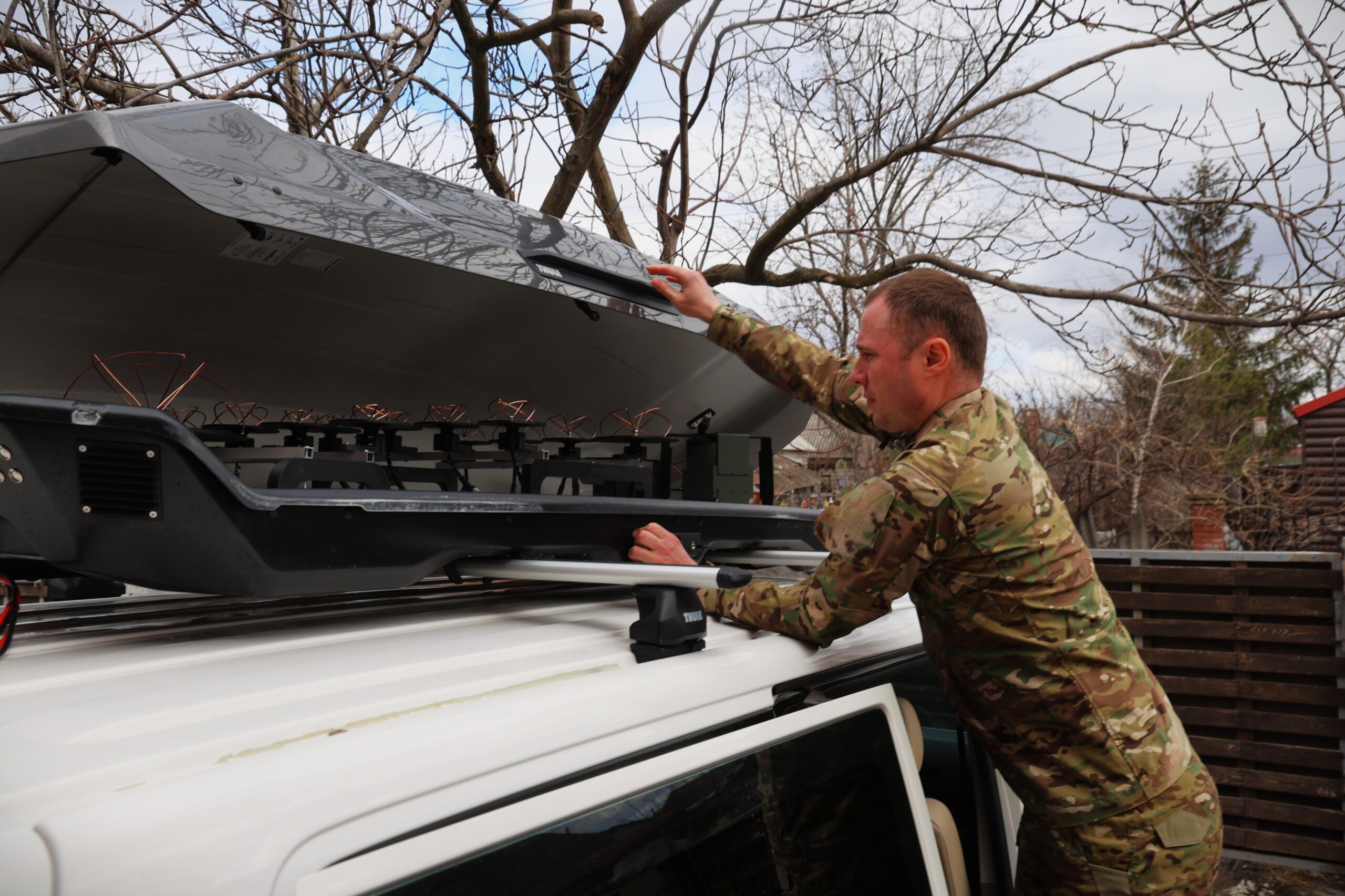 Los sótanos del frente de combate donde Ucrania se especializa en la guerra electrónica
