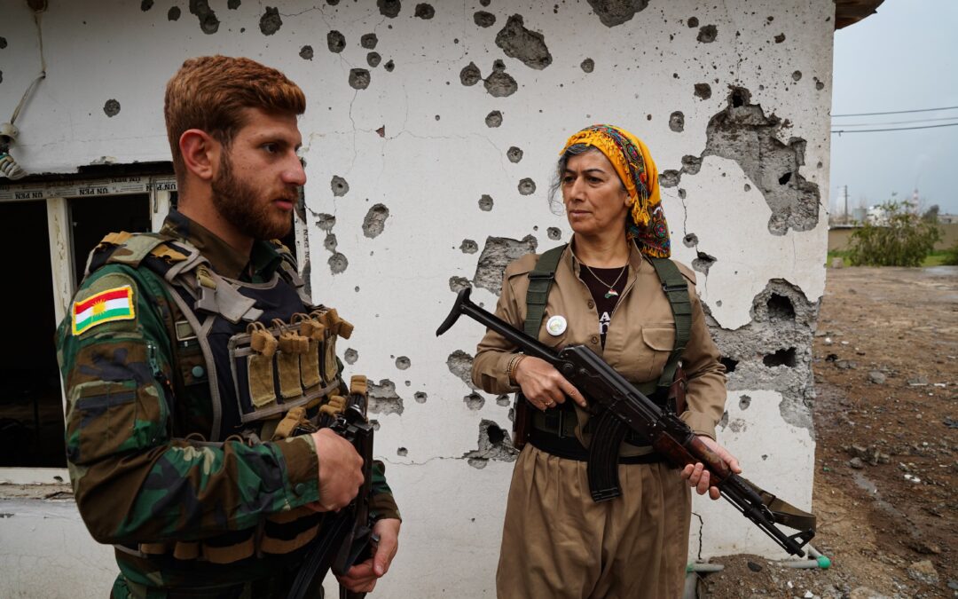 Las milicias kurdas de Irán aguardan el debilitamiento del régimen para intervenir