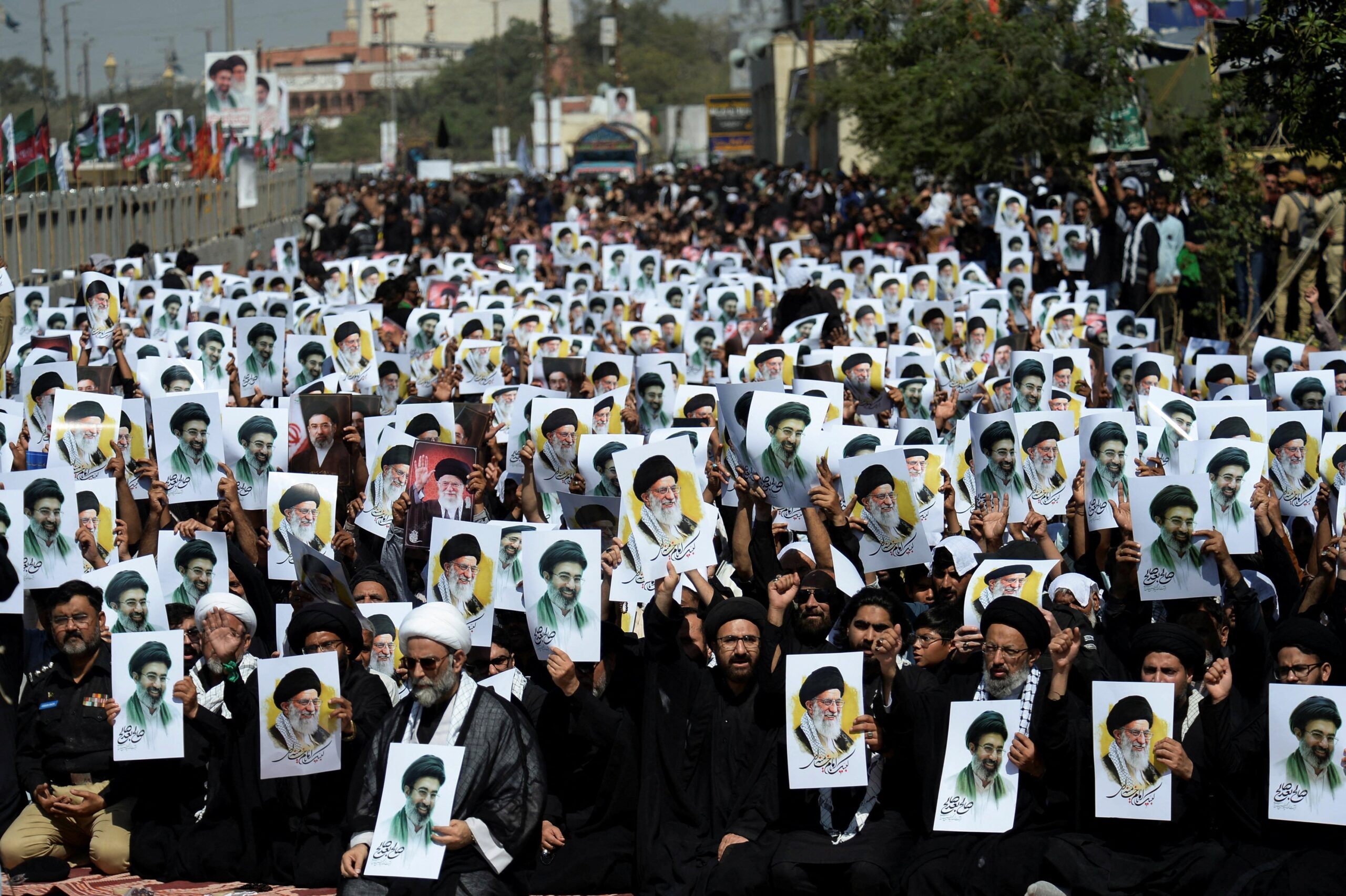 El misterio del paradero de Mojtaba Jameneí, el nuevo líder supremo de Irán