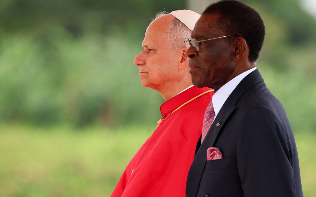 El Papa critica ante Obiang “la voluntad de dominio, la prepotencia y la discriminación”