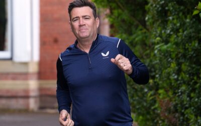 Andy Burnham, el carismático político británico que aspira a quitarle el puesto a Keir Starmer