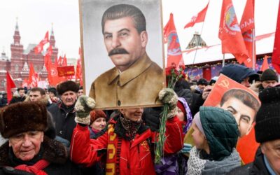 Rusia impone la memoria de los verdugos del estalinismo a la de sus víctimas