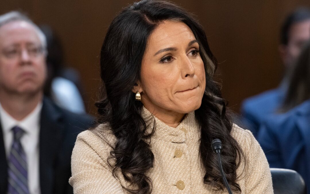 Dimite Tulsi Gabbard, la directora de Inteligencia de Estados Unidos