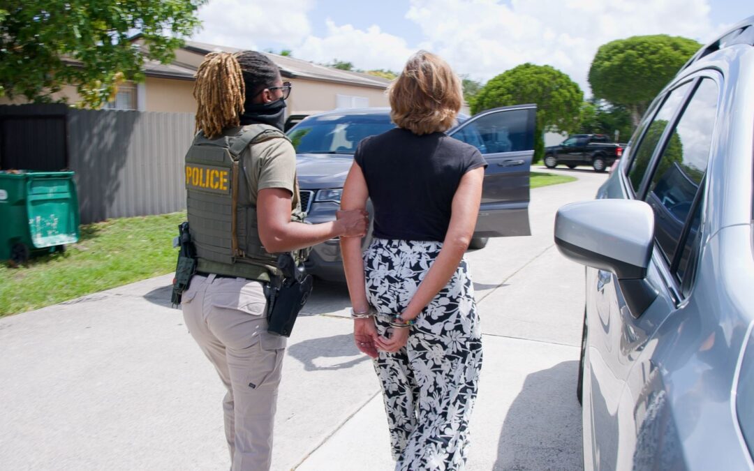 El ICE detiene en Florida a la hermana de la jefa del conglomerado militar cubano Gaesa