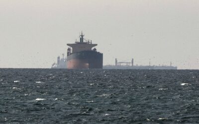 Los marineros vislumbran el fin de su agonía en Ormuz pero aún no se fían: “Nos preguntan si esta paz es real”