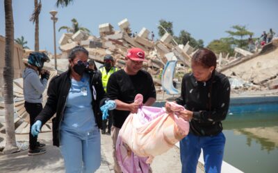 Horas cruciales para encontrar supervivientes en los escombros de La Guaira: “Aquí no ha llegado la ayuda”