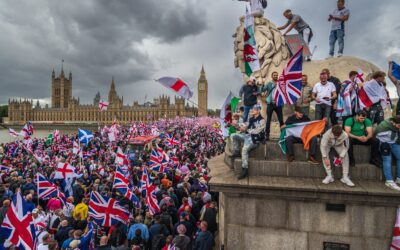 Cómo la extrema derecha agita las calles contra la inmigración tras crímenes como el de Belfast o Southampton