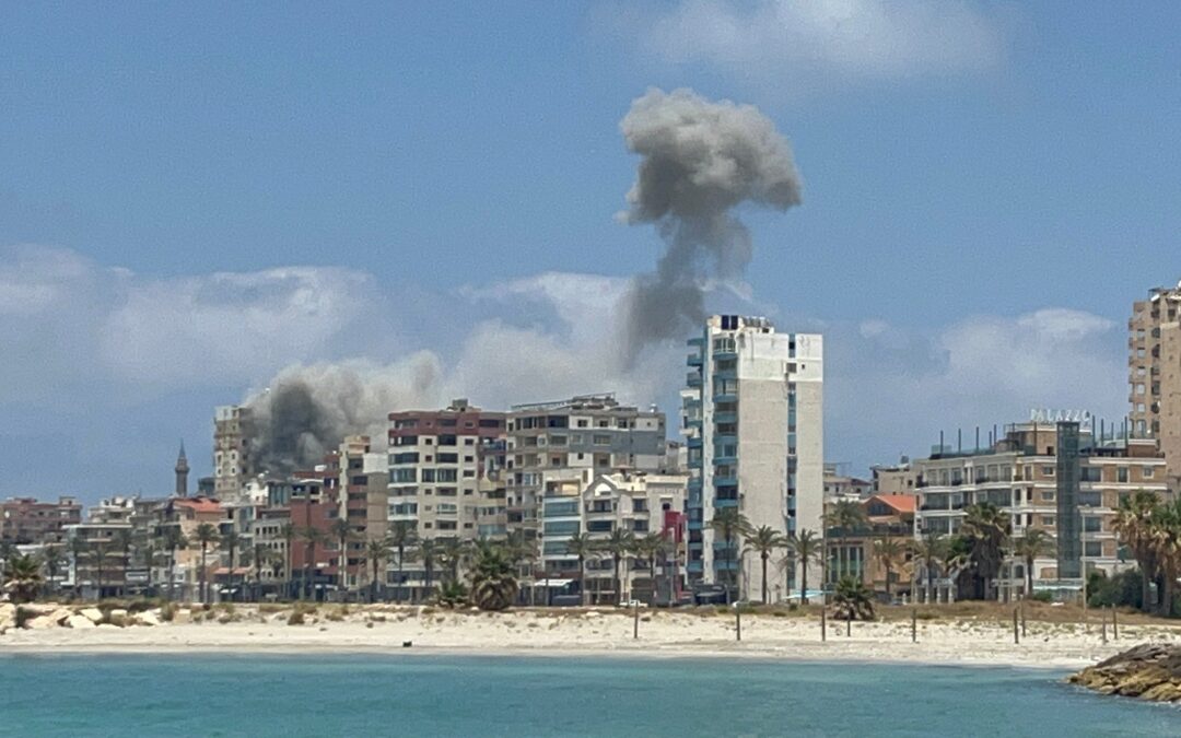 Israel ignora las advertencias de Irán y mata al menos a 29 personas en Líbano