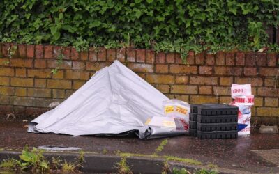 Protestas violentas contra los inmigrantes en Belfast tras el intento de un hombre de origen sudanés de decapitar a otro