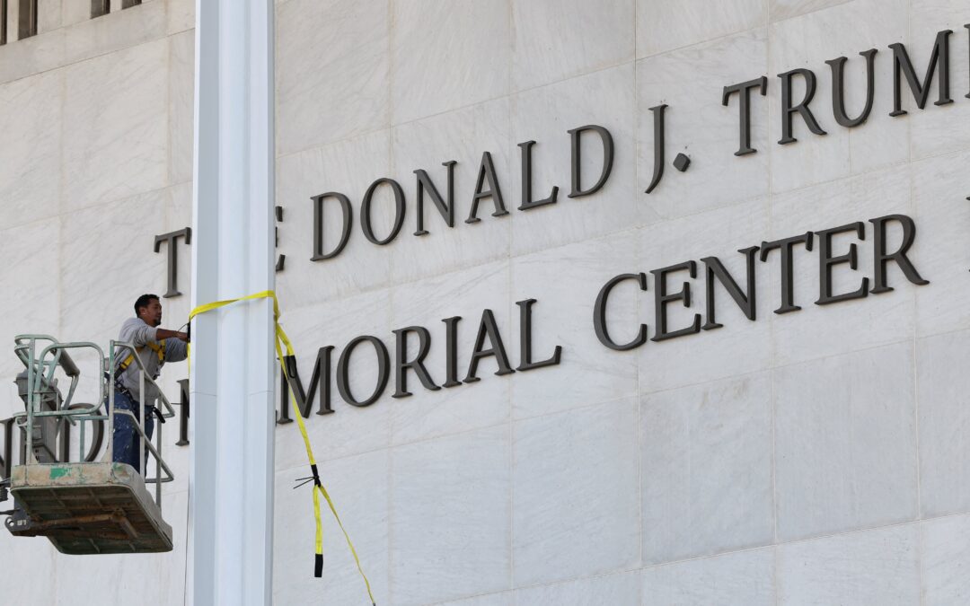 La sentencia que ordena retirar el nombre de Trump del Kennedy Center deja en el aire el cierre de la institución cultural
