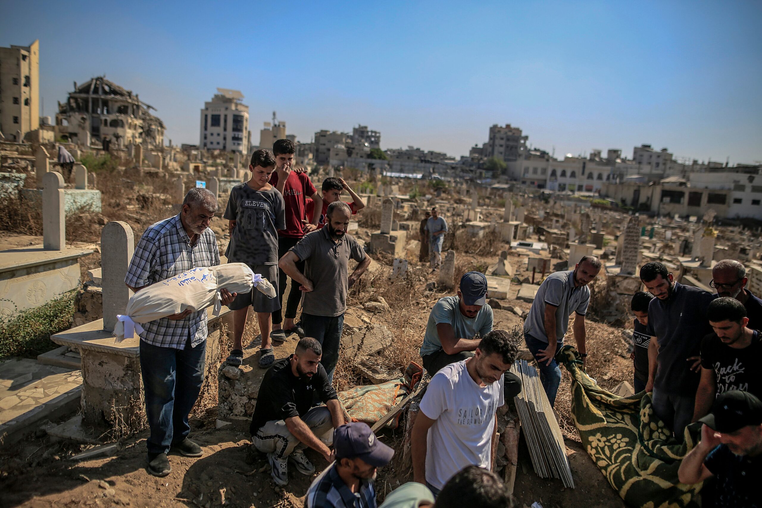 Israel mata en Gaza al menos a 13 personas, entre ellas cuatro niños, en 24 horas