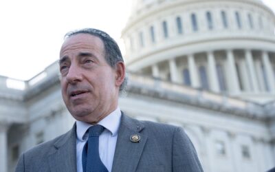 Jamie Raskin, congresista demócrata: “Los fundadores de EE UU no aprobarían la política migratoria de Trump”