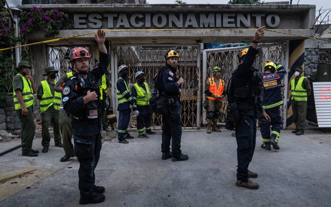 Medio mundo al rescate de Hernán: un venezolano sale con vida de entre los escombros tras ocho días sepultado por el terremoto