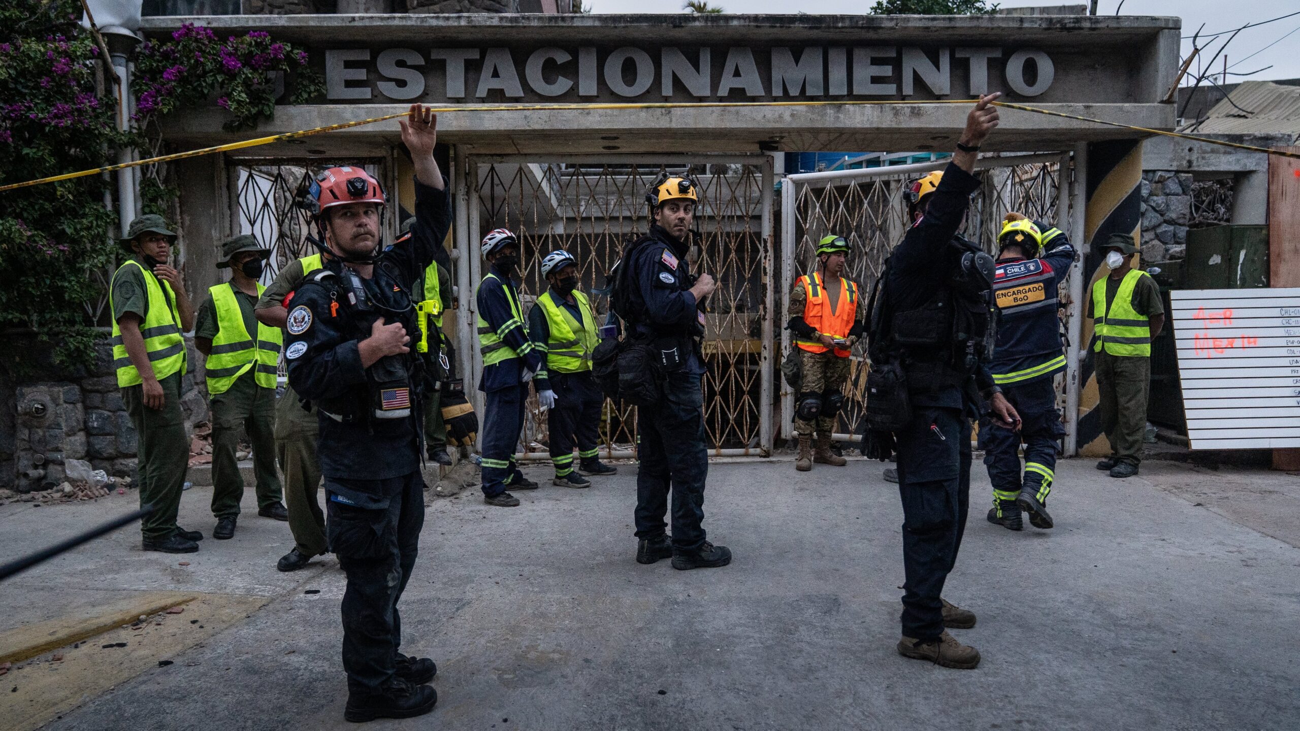 Medio mundo al rescate de Hernán: un venezolano sale con vida de entre los escombros tras ocho días sepultado por el terremoto