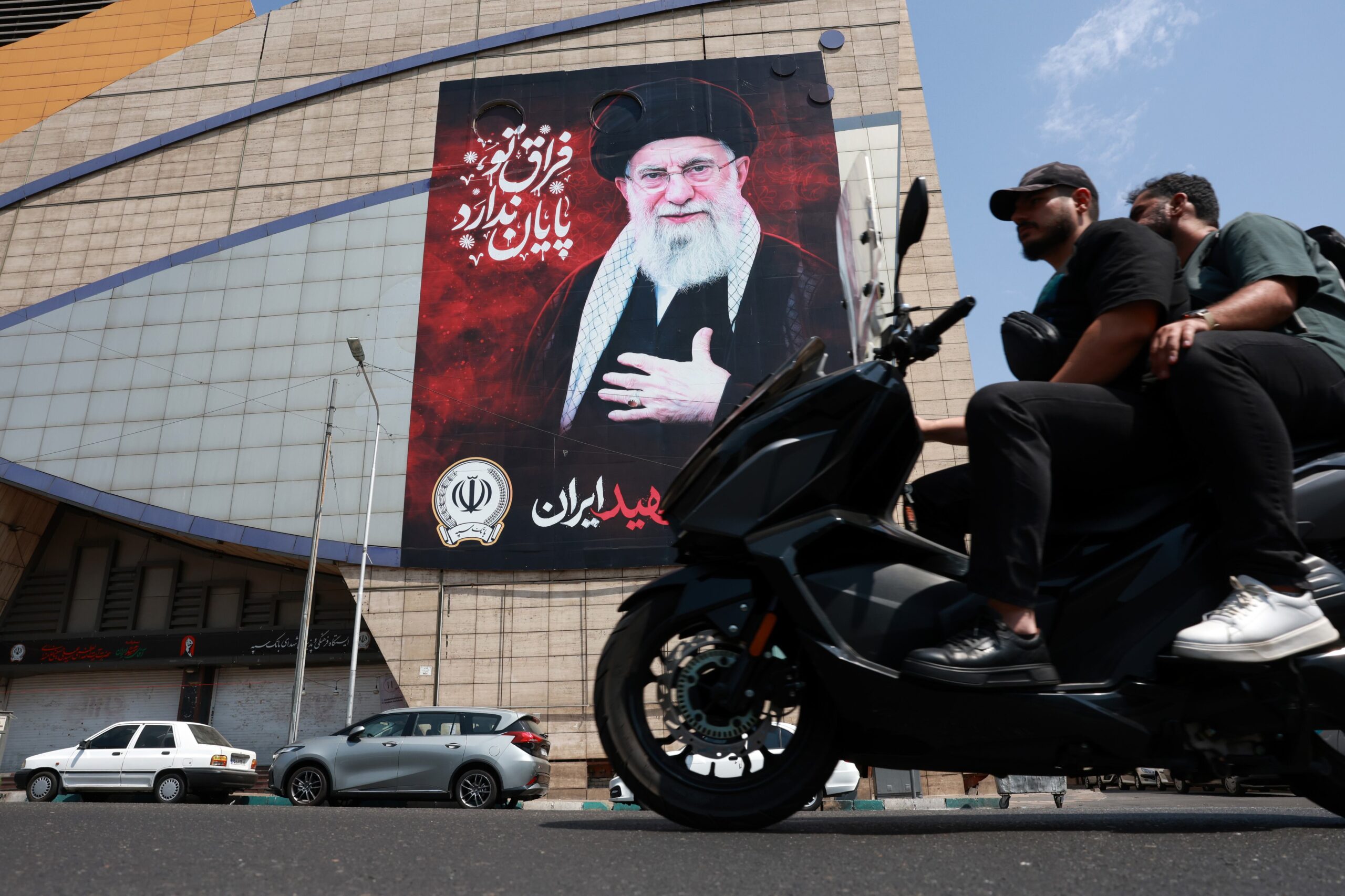 Irán y EE UU alejan la perspectiva de un acuerdo con la exigencia mutua de reparaciones económicas