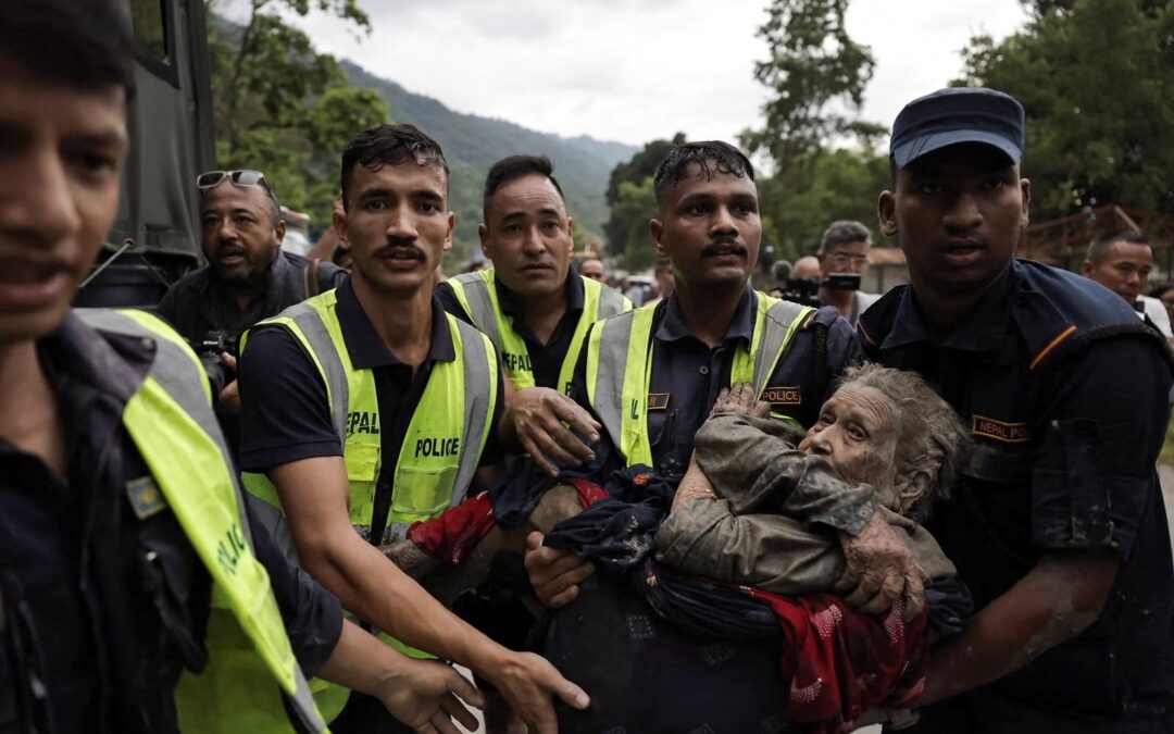 Al menos 160 muertos y cientos de desaparecidos, entre ellos muchos extranjeros, por una fuerte riada entre Nepal y Tíbet