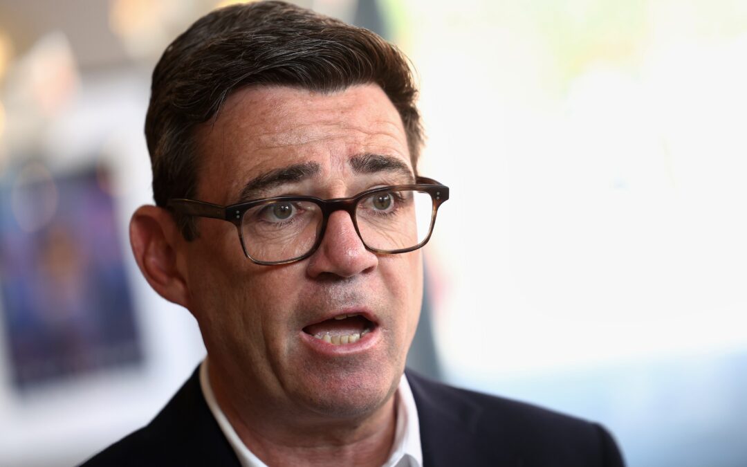 Burnham interviene para evitar la liberación anticipada de dos condenados por la muerte de un policía