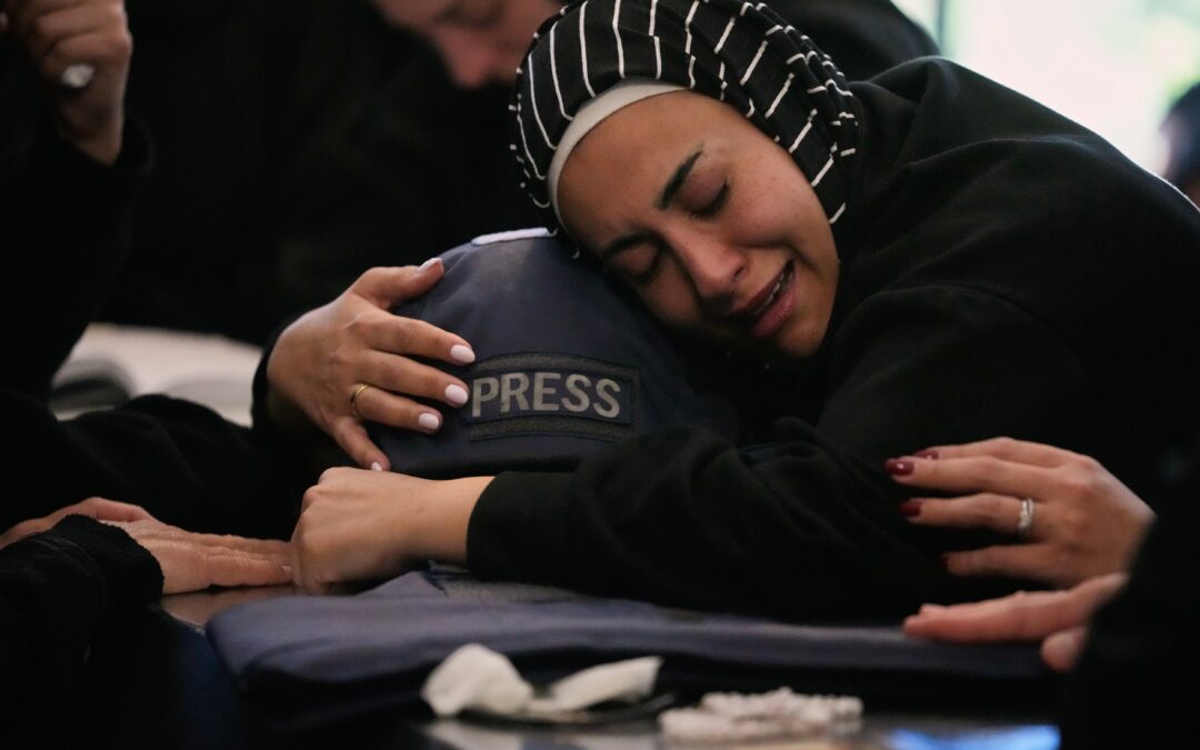 Grupos de derechos humanos acusan a Israel de un posible “crimen de guerra” por la muerte de la periodista libanesa Amal Khalil