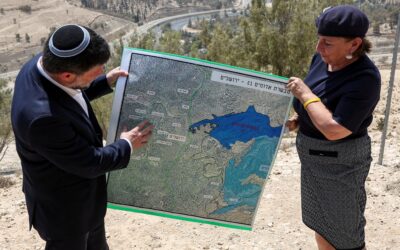 Israel autorizará más de 2.000 nuevas viviendas en la polémica colonia que divide Cisjordania en dos