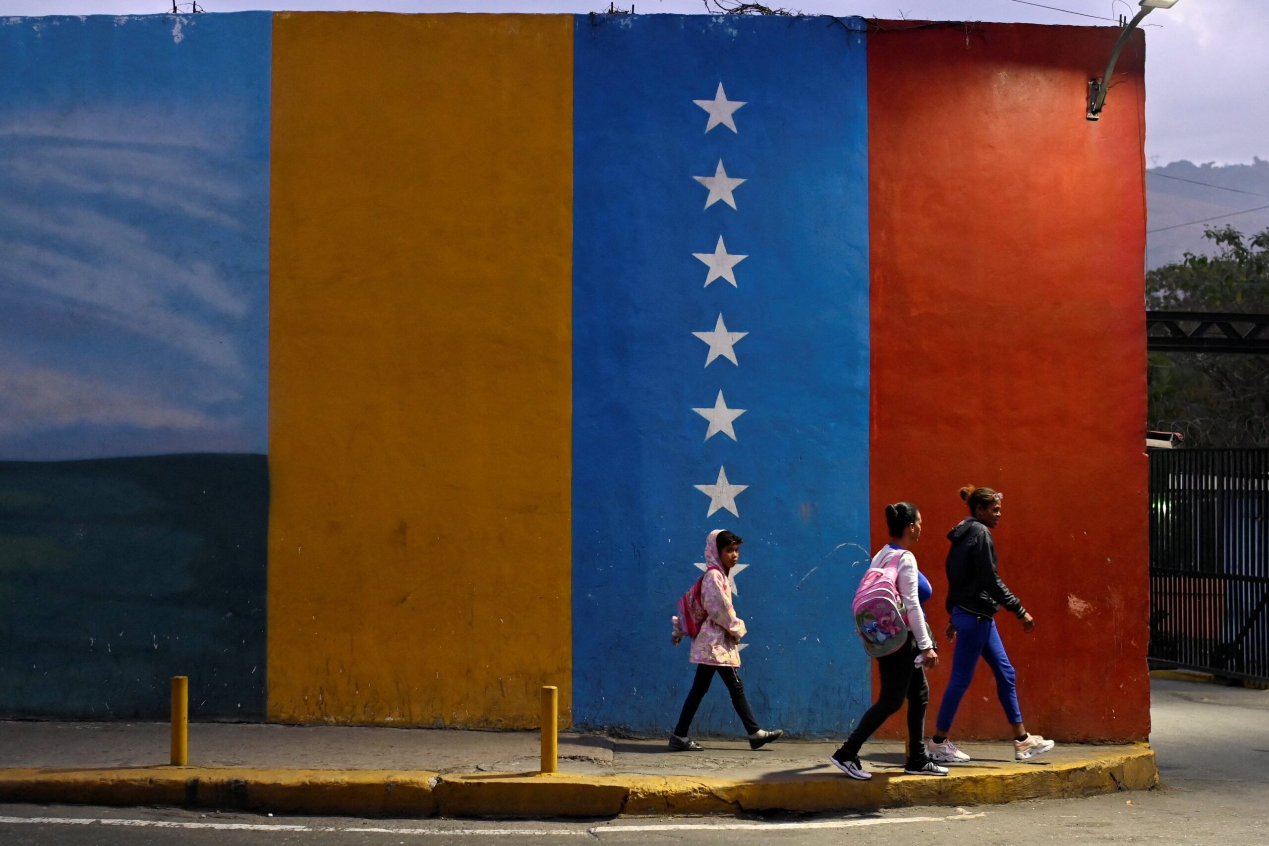Los venezolanos se autocensuran ante el poder de Estados Unidos: “Ahora no sé si debo temer a la CIA”