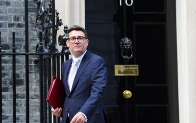 Burnham se estrena ante el Parlamento británico y promete “una política diferente”